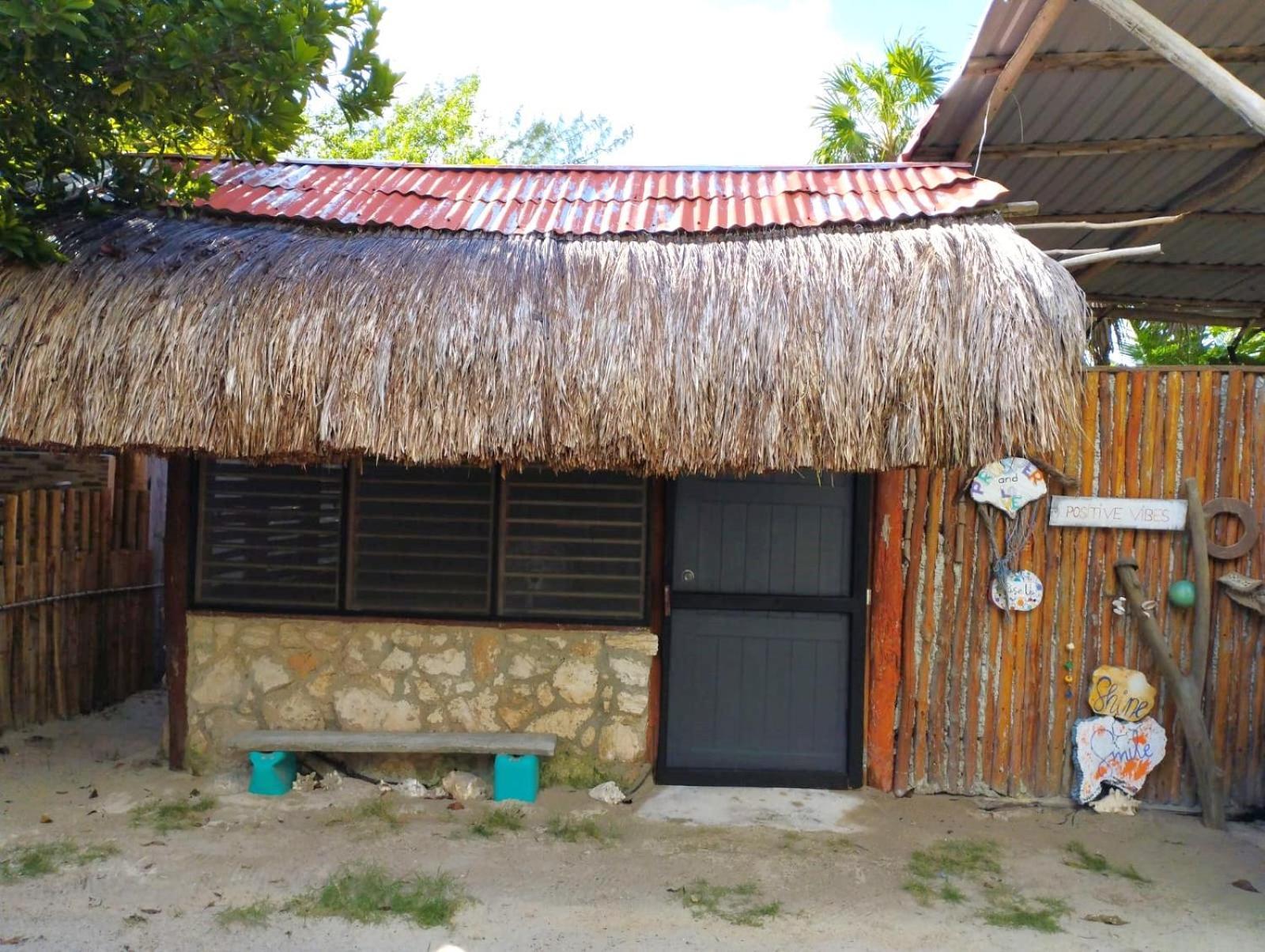 Lunazul Eco-Cabana Frente Al Mar Mahahual Extérieur photo
